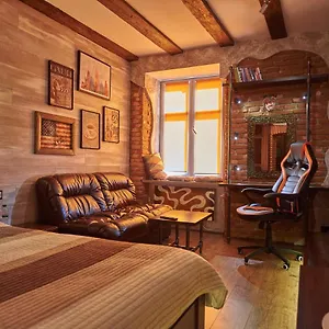 https://quarter.hotelslviv.net
